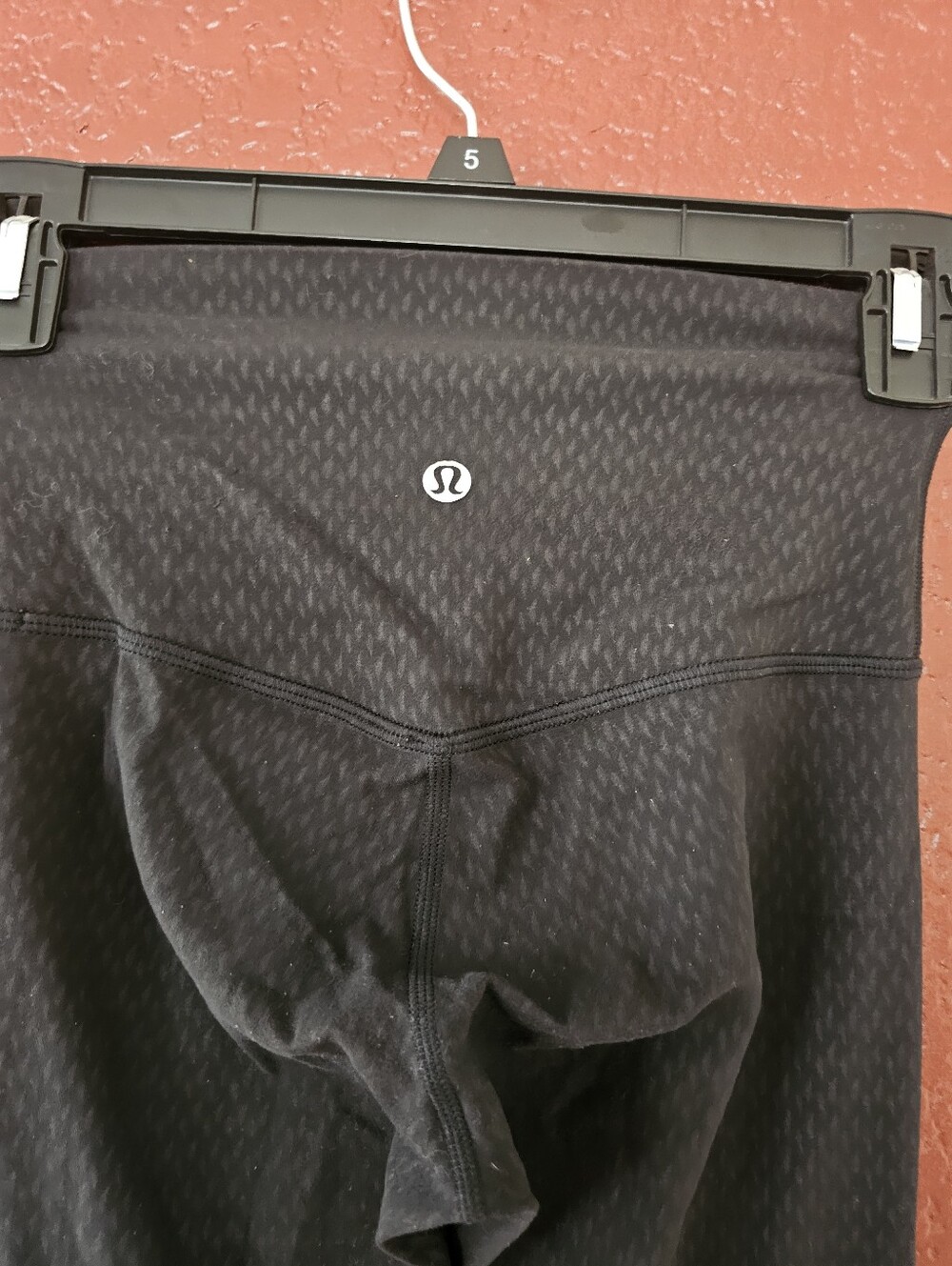 lululemon athletica Black Textured High-Rise Leggings - Picture 4 of 5